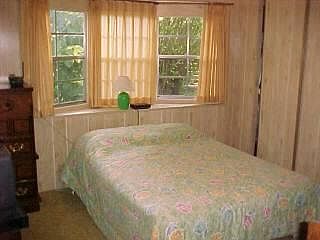 3rd image of 710 Sharon Dr