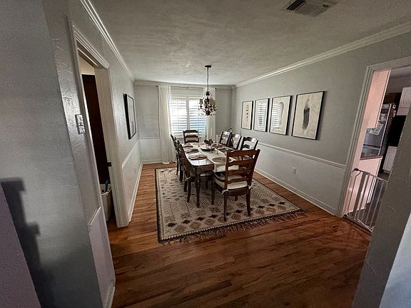 4th image of 2212 S Milam St