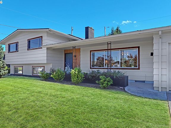 3rd image of 12640 NE Fremont St