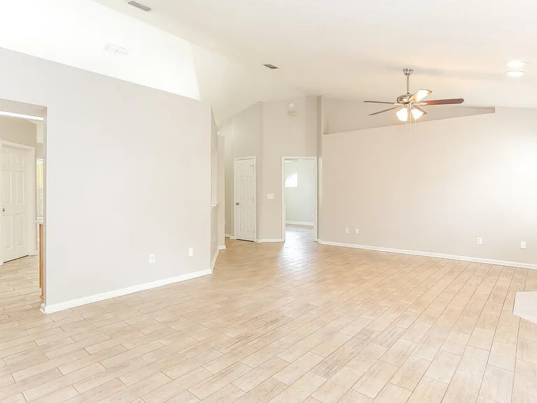 4408 Jiggermast Ave — Photo 5