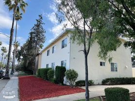 781 Sharmon Palms Ln