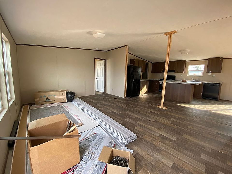 Spacious Living Room