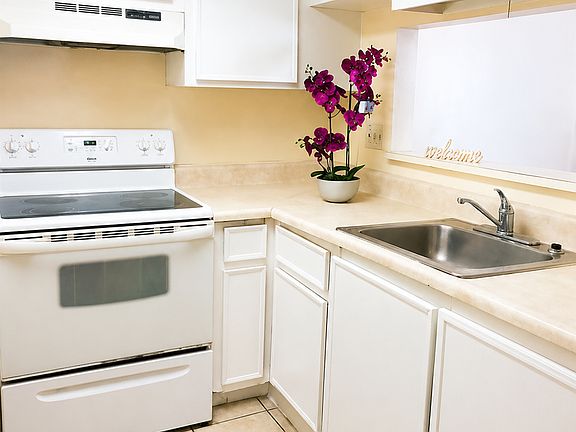 4th image of 7141 E Bank Dr