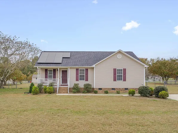 2568 Matthews Rd, Clayton, NC 27520