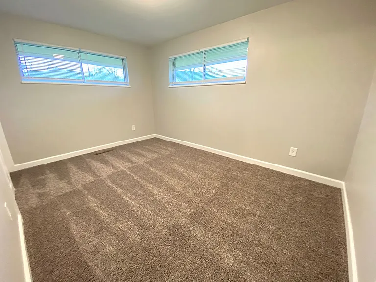 4421 Grayson St — Photo 11
