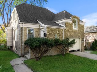 11934 Artesian Ave, Blue Island, IL 60406