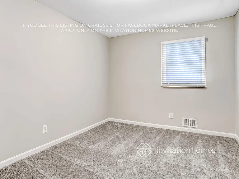 2339 Chevy Chase Ln — Photo 17