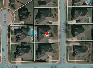 947 Angie Ln, Desoto, TX 75115