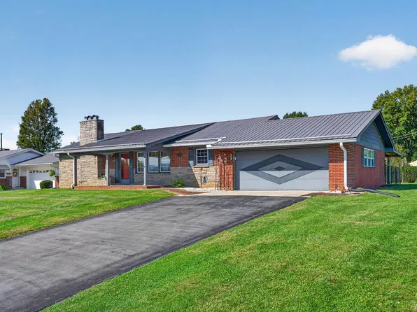 219 Larch St, Marion, VA 24354