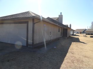 1534 E 73rd Pl, Tulsa, OK 74136