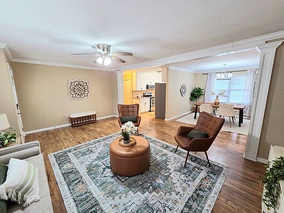 5th image of 1703 Brown St
