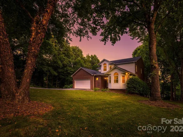 6541 Willowbottom Rd, Hickory, NC 28602