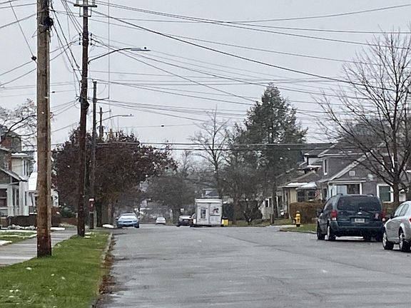 4th image of 411 Arthur Ave