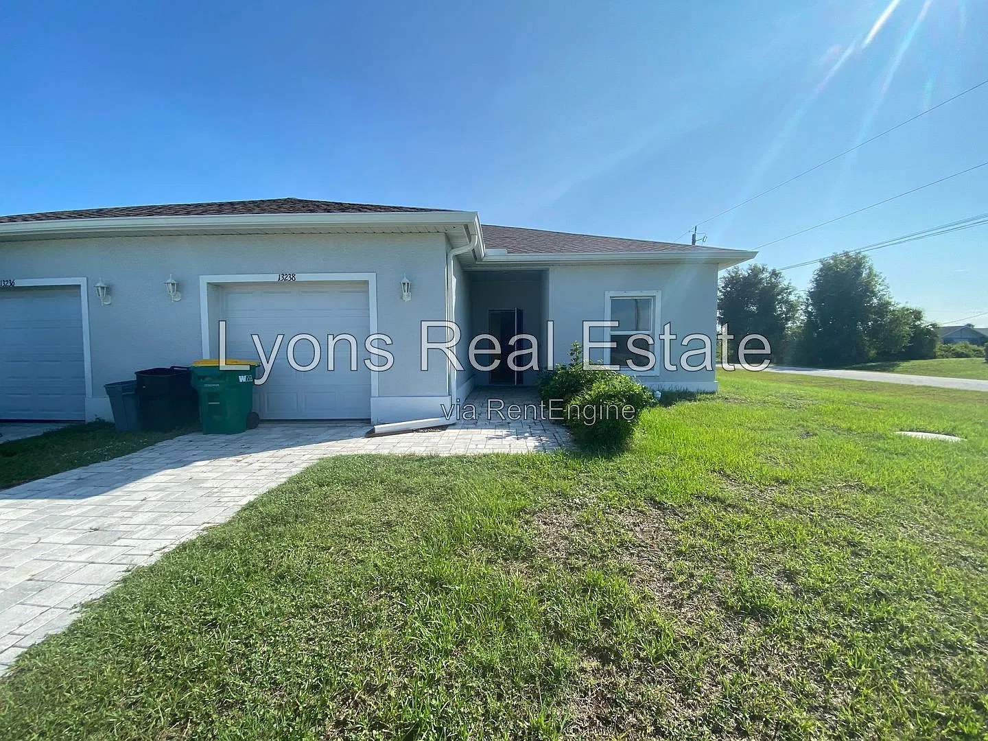 3 bed, 2.0 bath, 1244 sqft, $1,495 — Photo 1