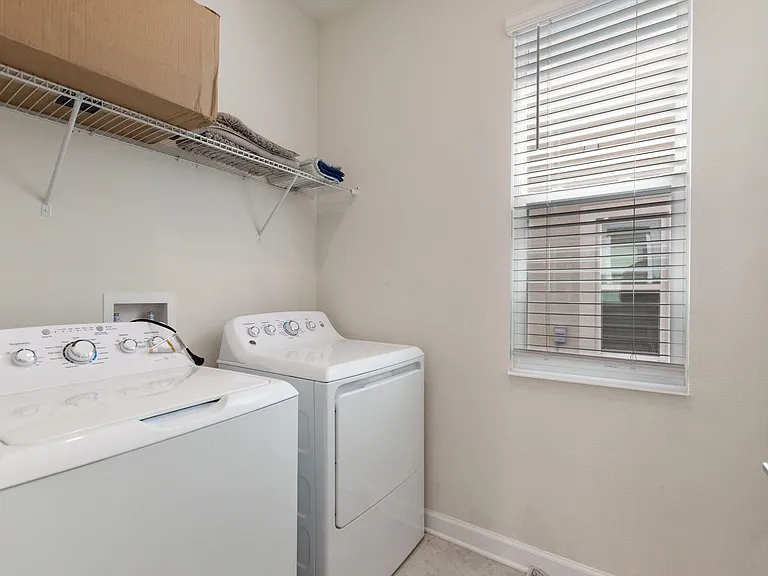 8720 Pacific Dunes Dr — Photo 15