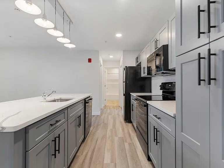 Altamont Apartments — Photo 67