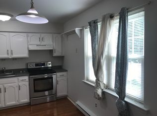 24 Lindstrom Rd, Stamford, CT 06902