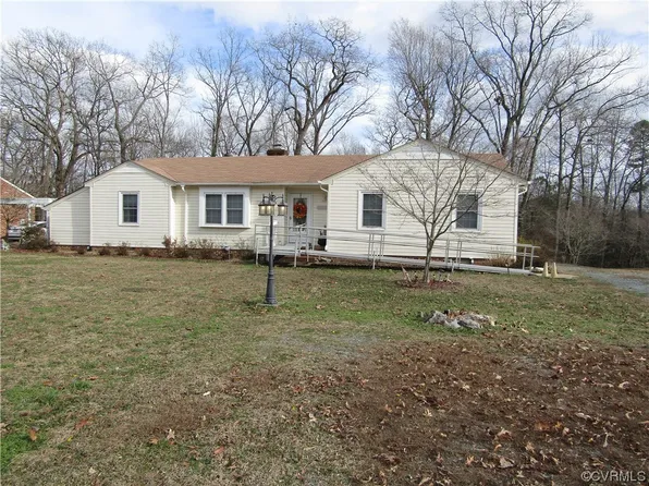 315 Perth Ln, Sandston, VA 23150