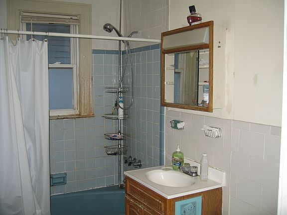 5th image of 9024 54th Ave
