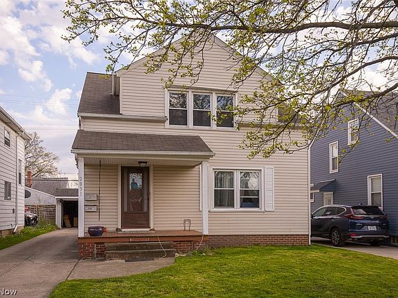 3rd image of 2831 North Ave