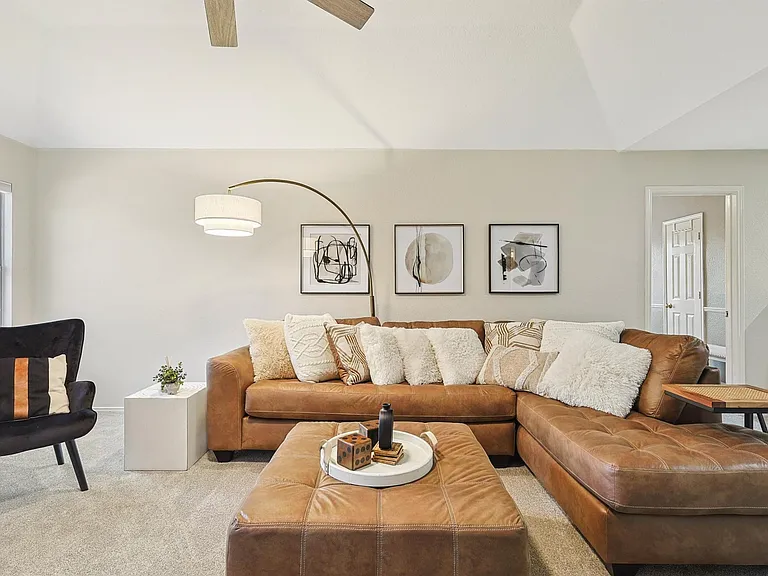746 River Oak Way — Photo 33