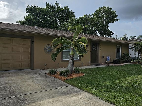 2nd image of 835 SW Sandia Avenue
