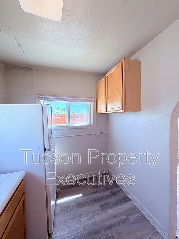 2 bed, 1.0 bath, 1000 sqft, $950 — Photo 3