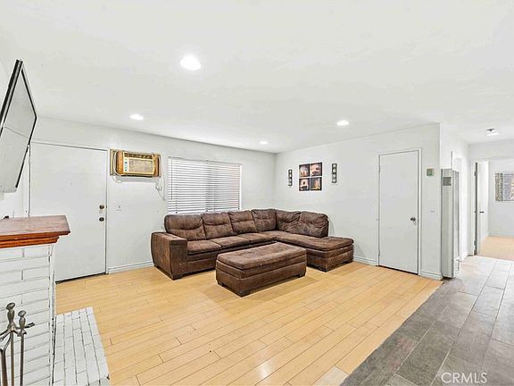 3rd image of 15351 Orange Ave APT 8