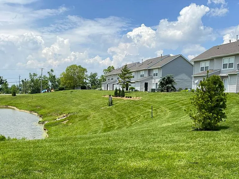 2400 Hemlock Dr — Photo 20