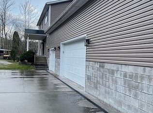 1002 Middle Patch Rd, Gallagher, WV 25083