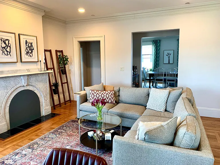 286 Bunker Hill St #3 — Photo 4