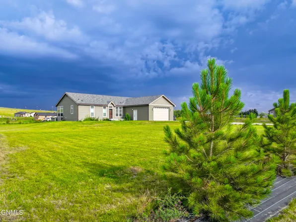 5512 Ronan Ave, Williston, ND 58801