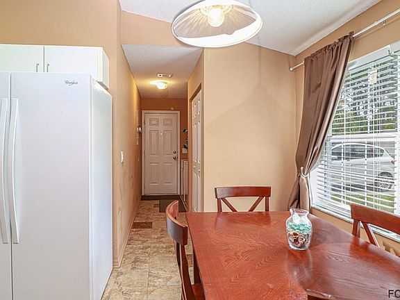 5th image of 21 Port Echo Ln