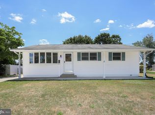 39 Bruce Dr, Deptford, NJ 08096
