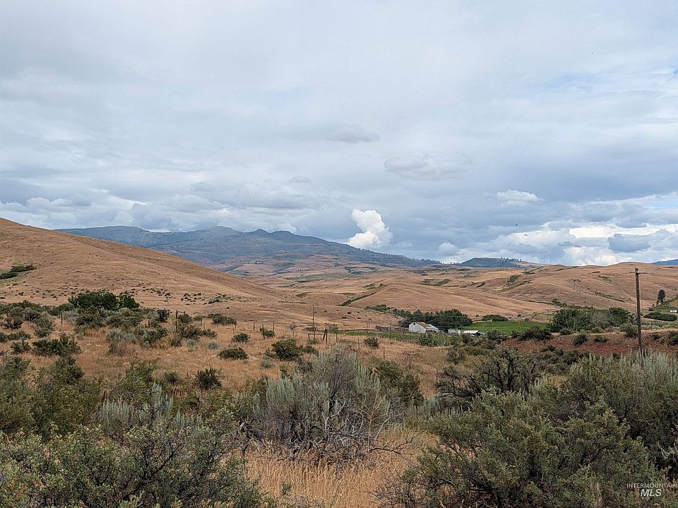 1st image of Shaw Ln