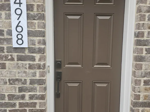 4968 Villager Ln, Stone Mountain, GA 30083