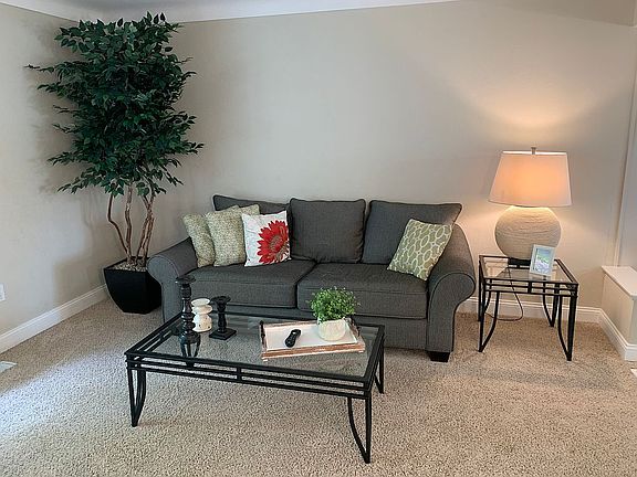 2nd image of 321 Southwood Dr