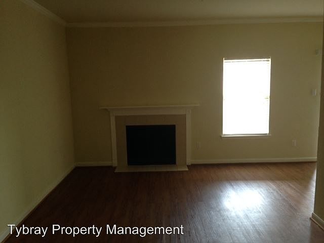 1st image of 12166 Metric Blvd APT 0275