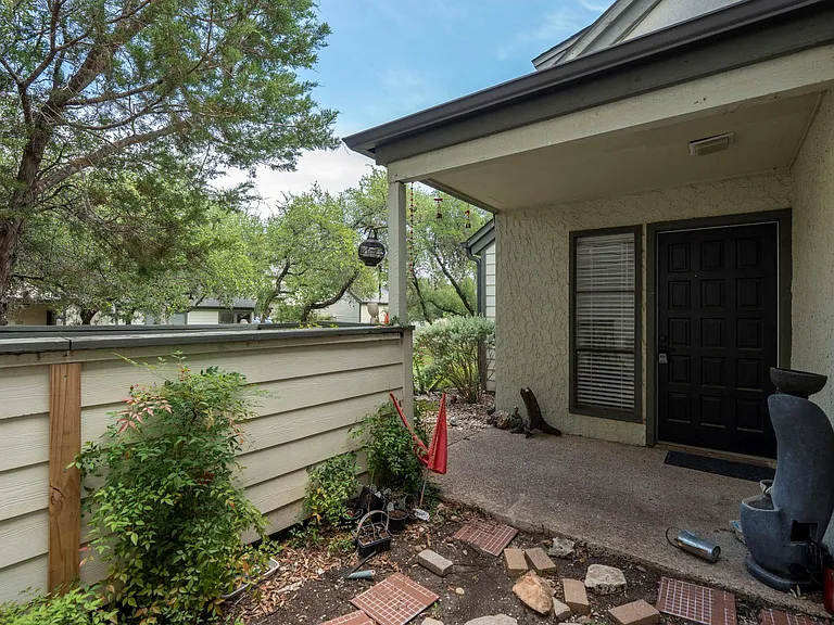13 Casa Verde — Photo 4