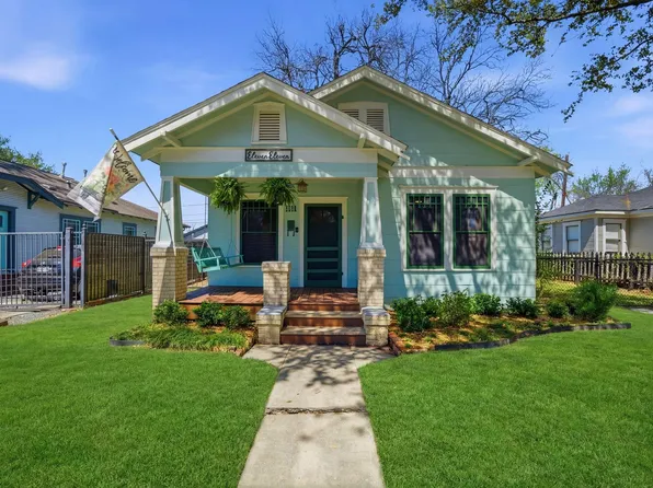 1111 Winston St, Houston, TX 77009