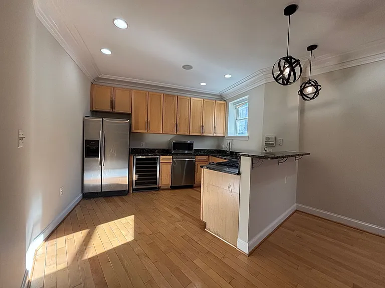 1837 11th St NW — Photo 3