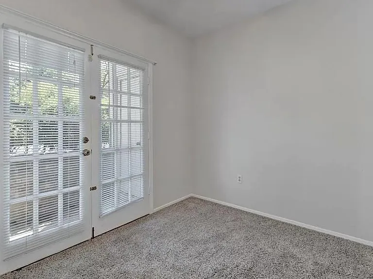 2801 Rio Grande St #106 — Photo 13