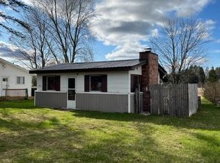 9344 Elizabeth Rd, Houghton Lake, MI 48629