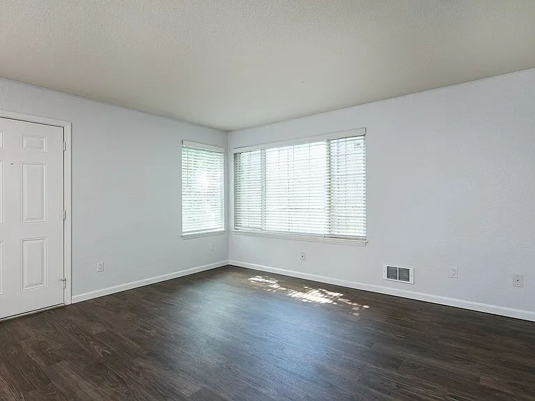 Erwin Estates — Photo 6