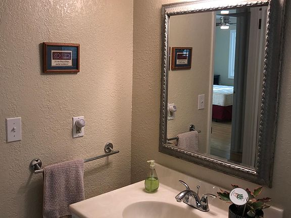 3rd image of 106 Atwood Ct