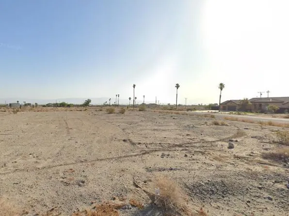 1560 Desert Sand Ave, Thermal, CA 92274