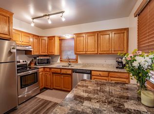 9092 Lexington Ave N #2, Circle Pines, MN 55014
