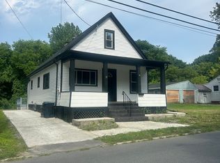 33 Cheltingham Ave, Schenectady, NY 12306