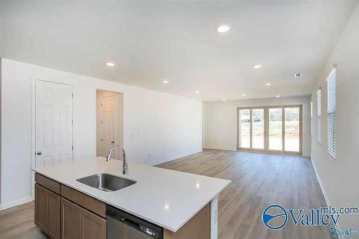 103 Cavern Ct — Photo 6