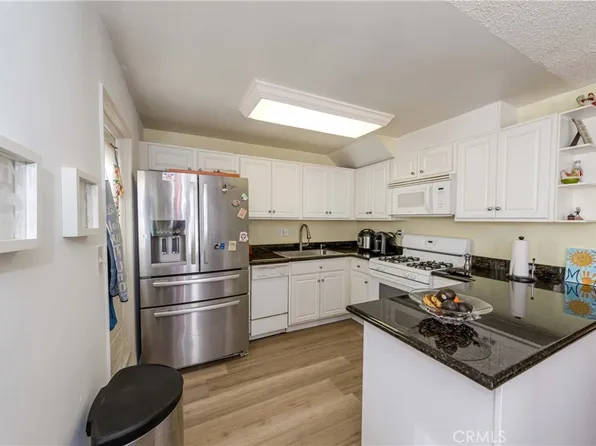 20246 Cohasset St Unit 6, Winnetka, CA 91306